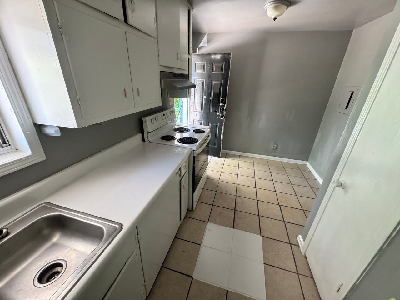 609 Allen Dr - Photo 7 of 15