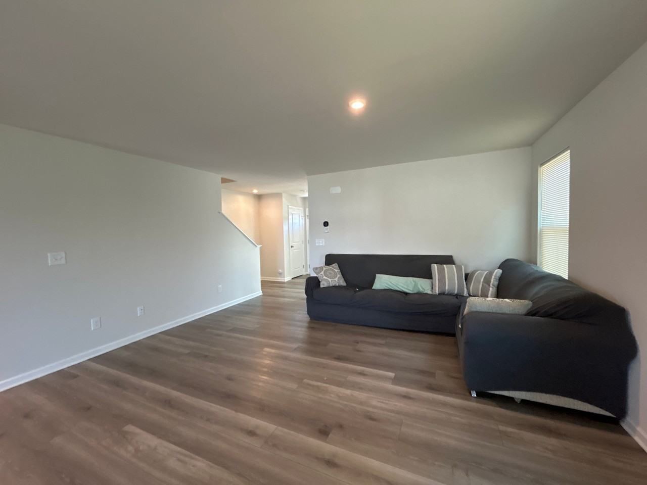 6827 Glacis Ct - Photo 7 of 44