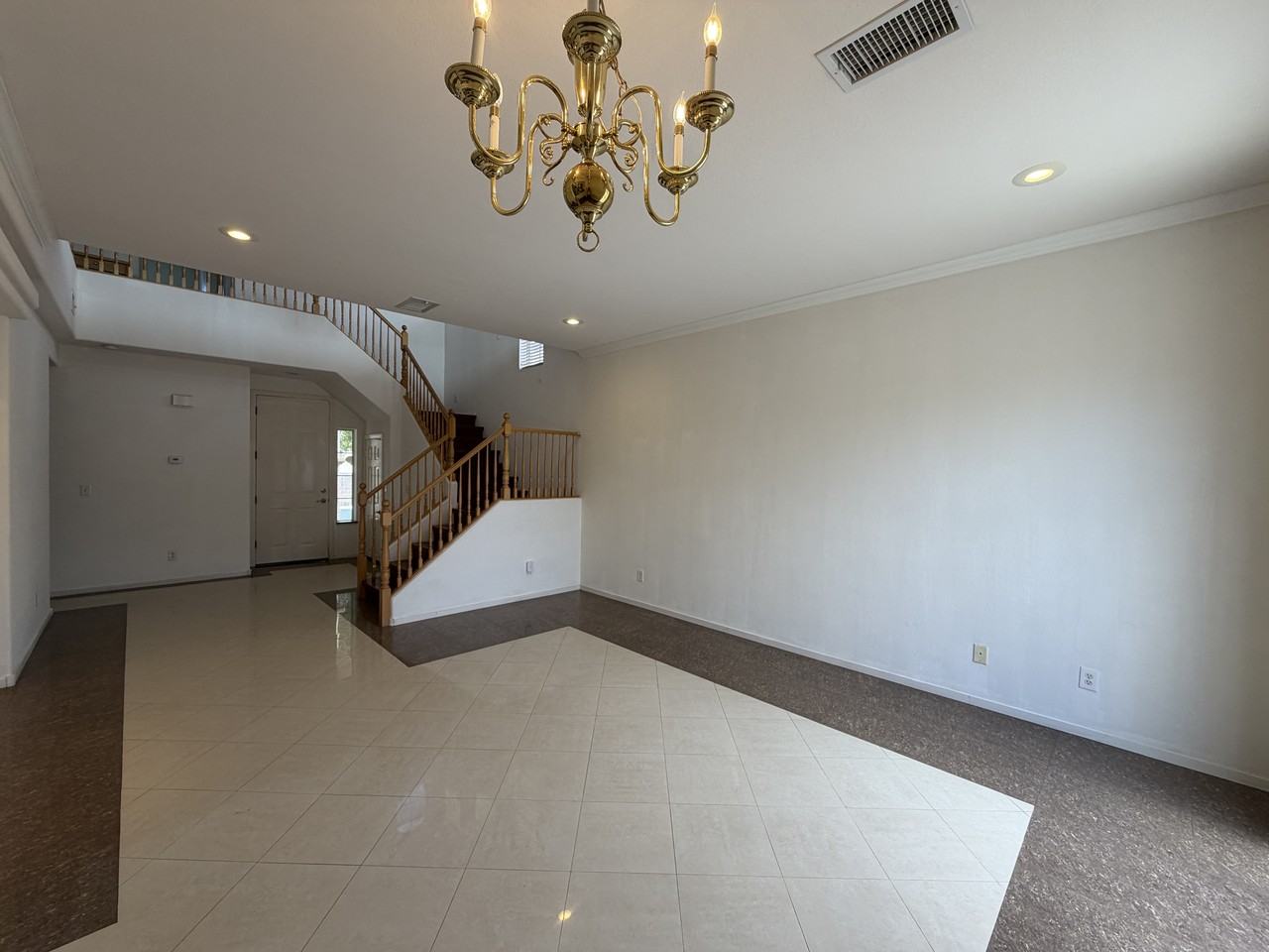10115 Capistrello Ave #1 - Photo 4 of 27