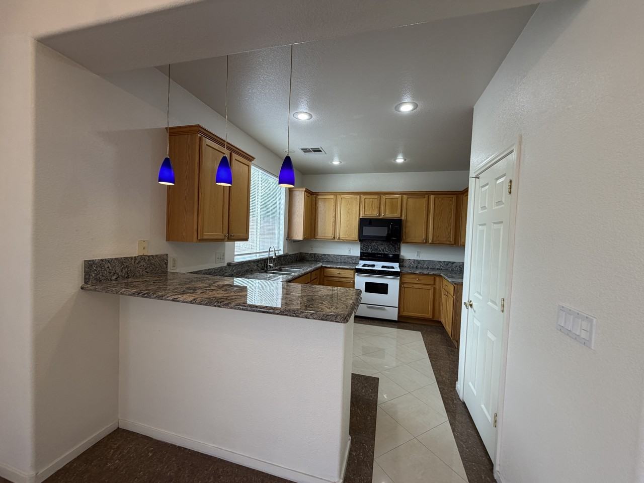10115 Capistrello Ave #1 - Photo 5 of 27