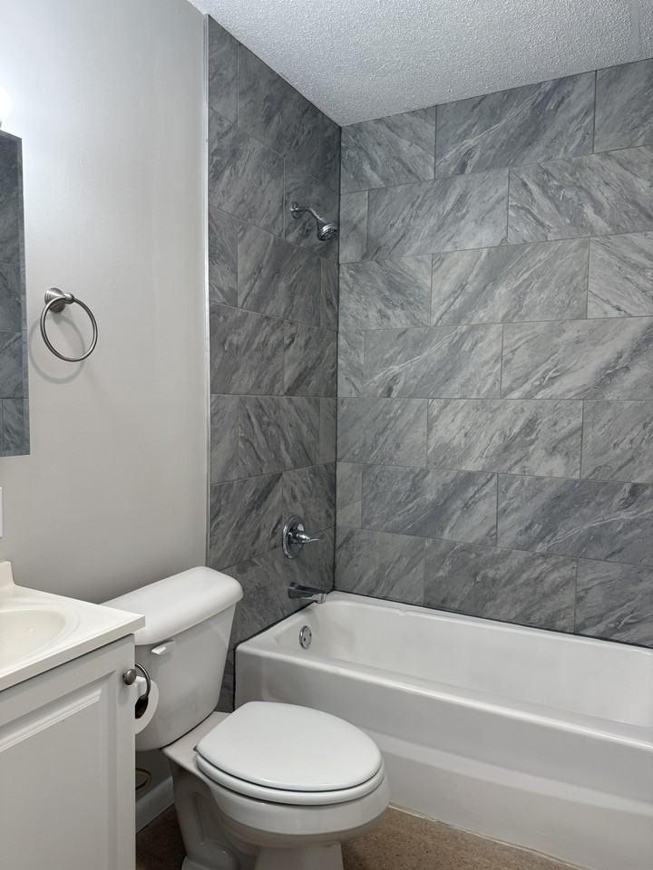 5841 Anchor Way #C - Photo 3 of 7