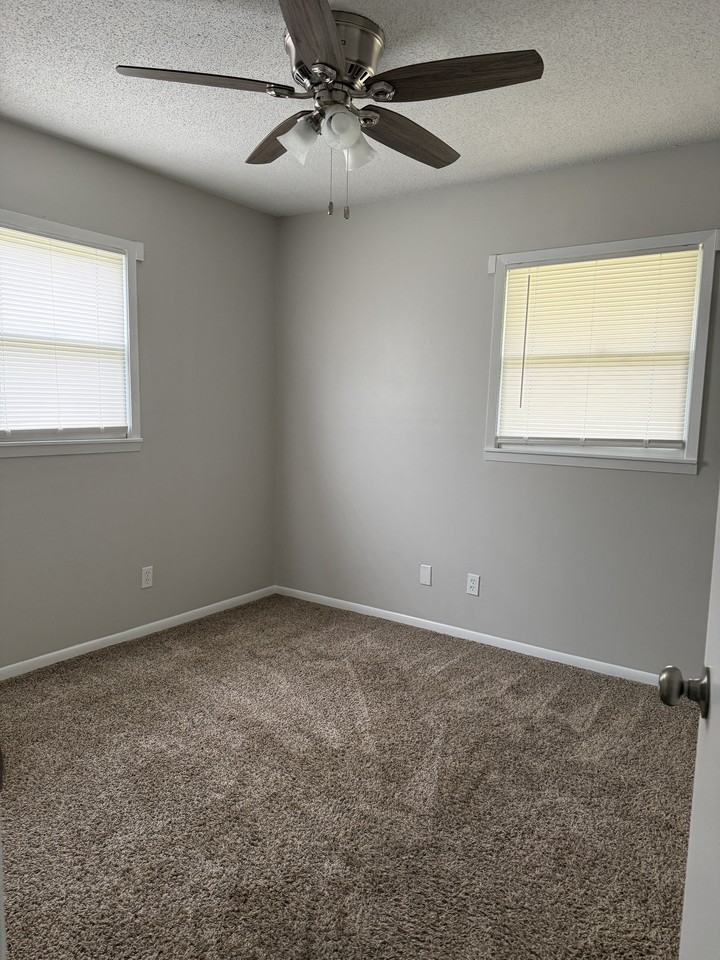 5841 Anchor Way #C - Photo 5 of 7