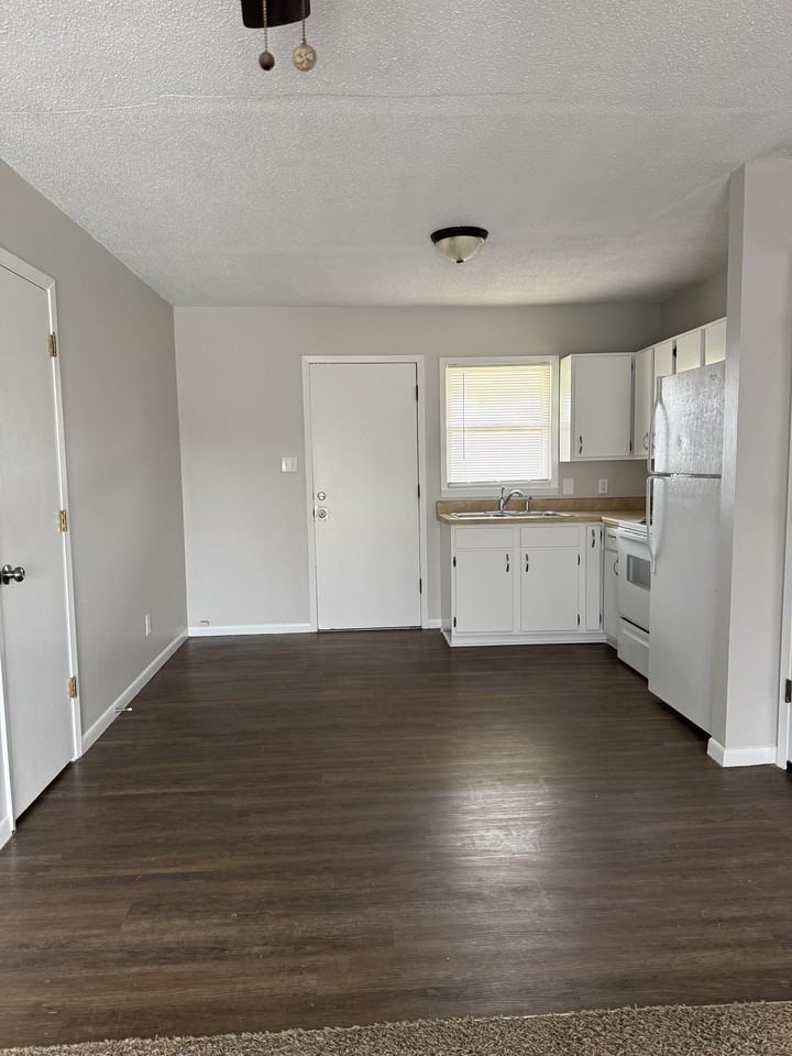5841 Anchor Way #C - Photo 6 of 7