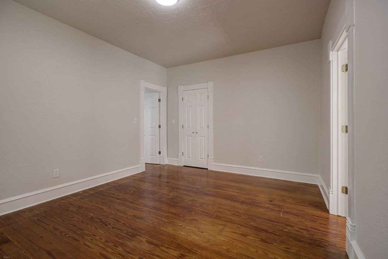 1005 Classen Blvd #1 - Photo 7 of 10