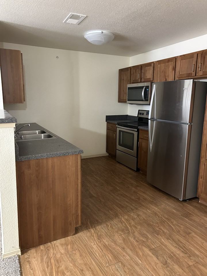 1140 N NEW YORK AVEAPT 311 #311 - Photo 4 of 7