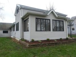 featured image of 117 Lakeside Dr #1
