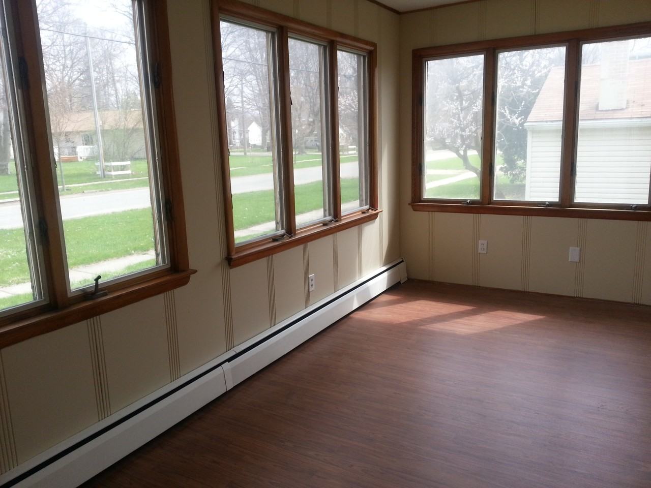 117 Lakeside Dr #1 - Photo 3 of 8
