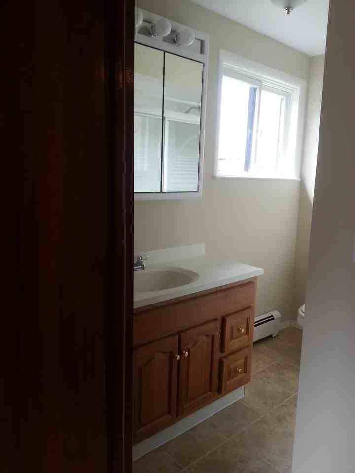 117 Lakeside Dr #1 - Photo 5 of 8