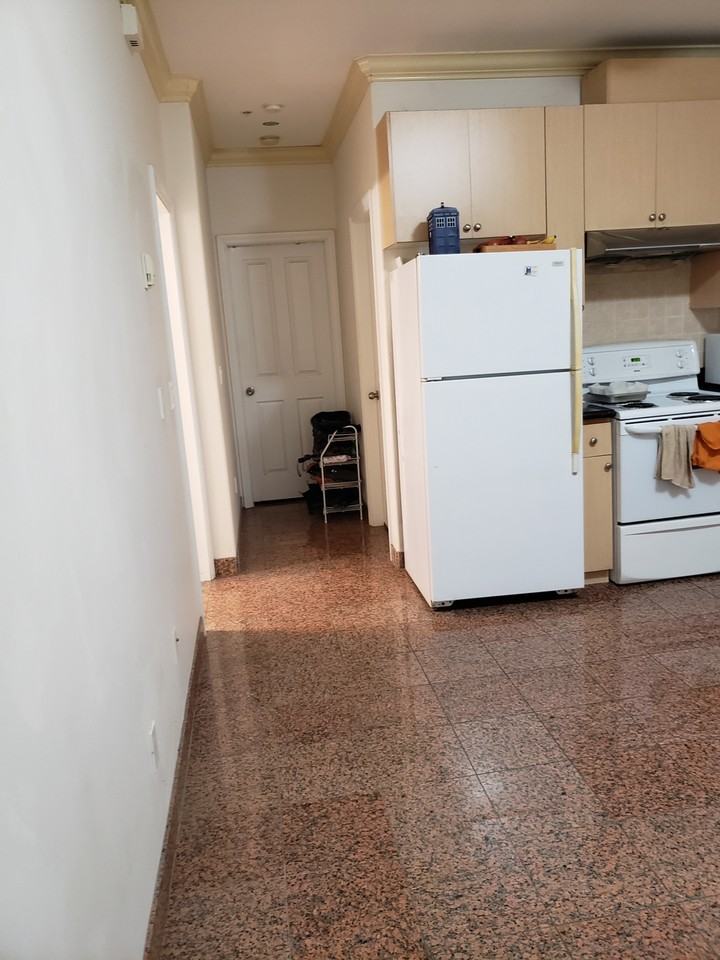 5147 Killarney St - Photo 4 of 8