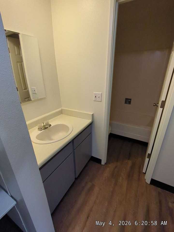 Shangri La of Klamath Falls - Photo 6 of 11