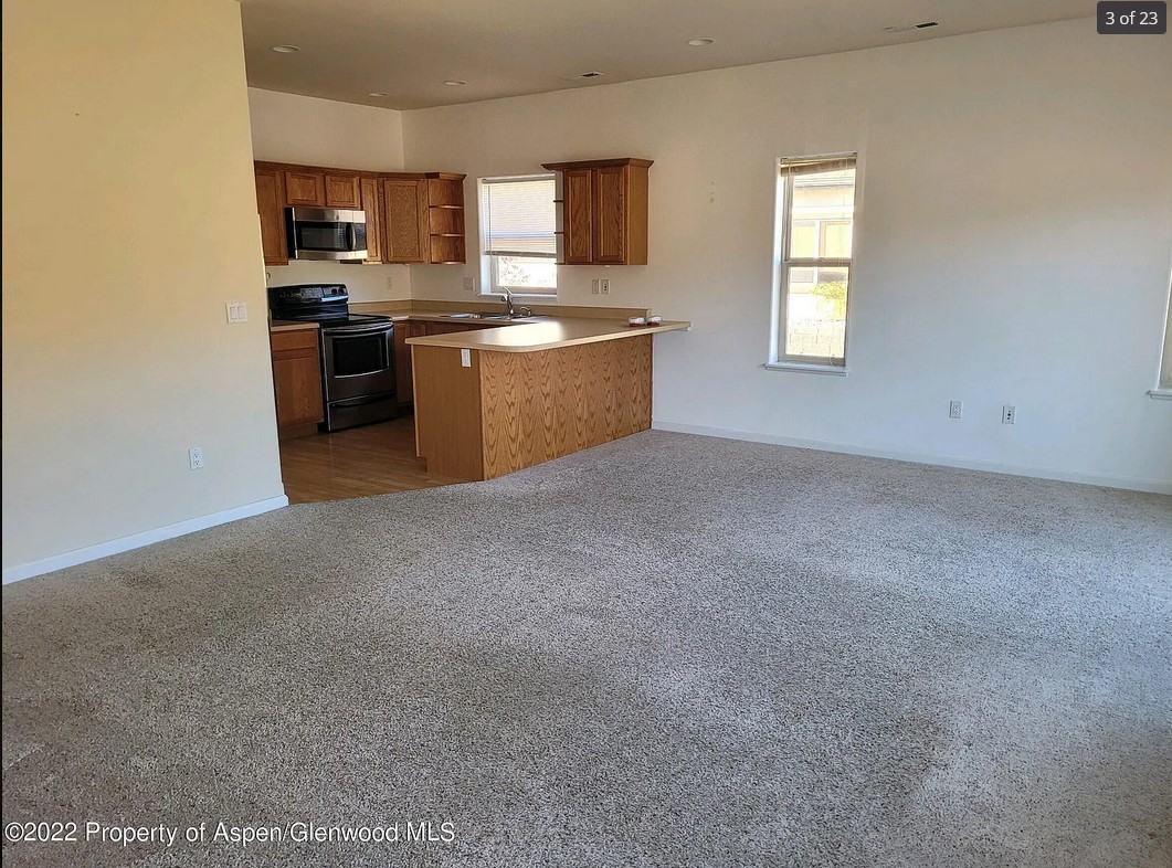 108 Castle Ridge Dr #1 - Photo 3 of 9