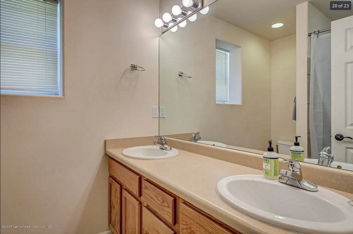 108 Castle Ridge Dr #1 - Photo 5 of 9