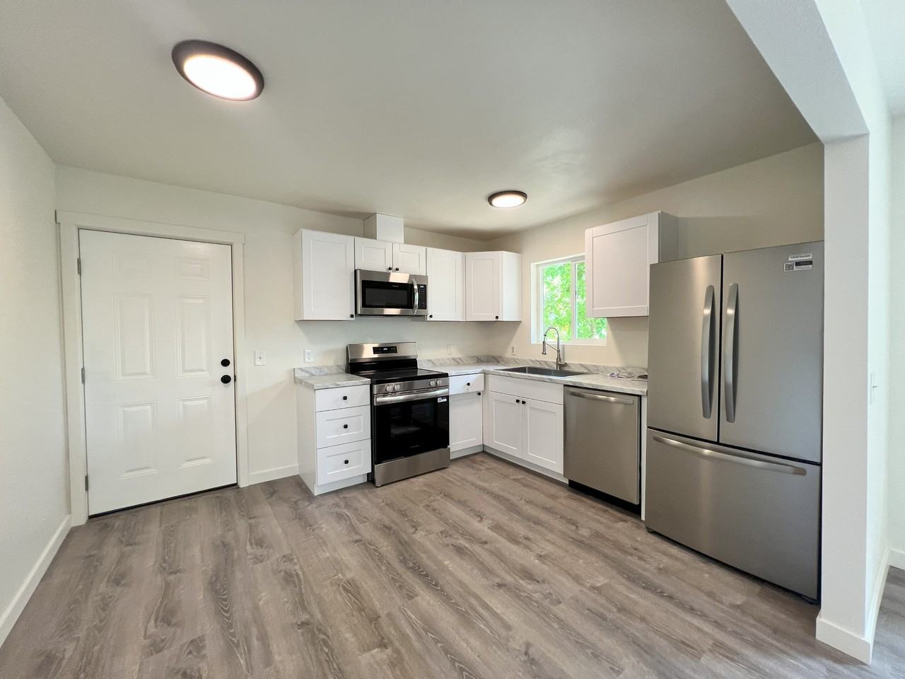 34213 Riverside Dr Sw #34213 - Photo 5 of 13