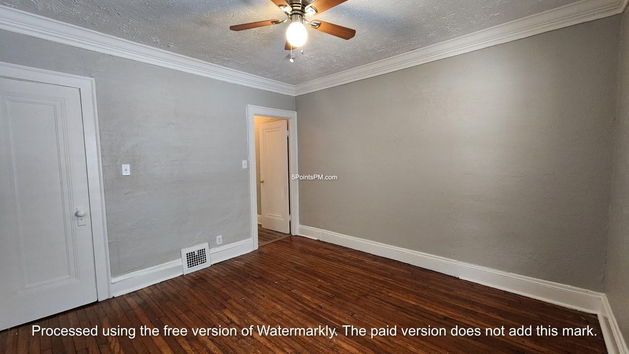 2797 E 125th St #1 - Photo 6 of 9
