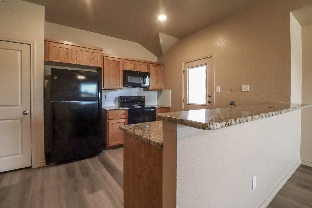 6203 Twistleaf Lane - B #B - Photo 7 of 34