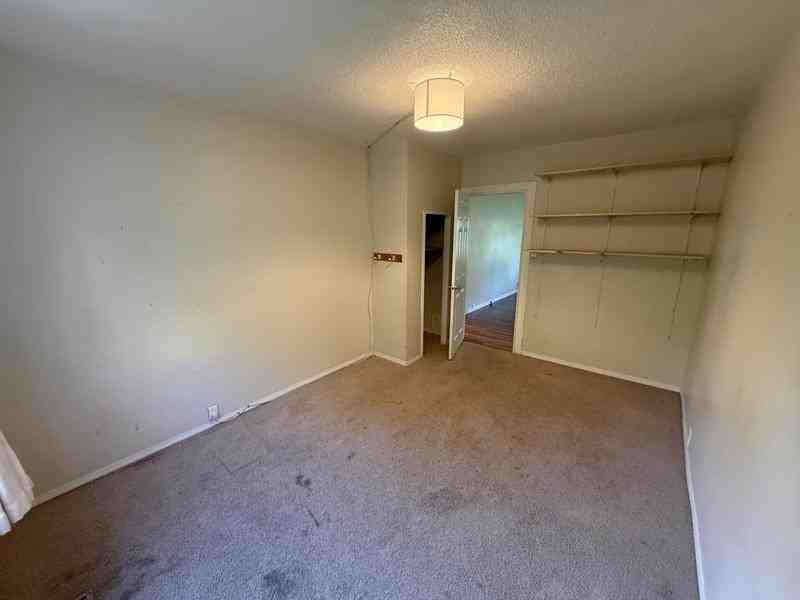 249 Victoria Rd Uppr - Photo 6 of 41