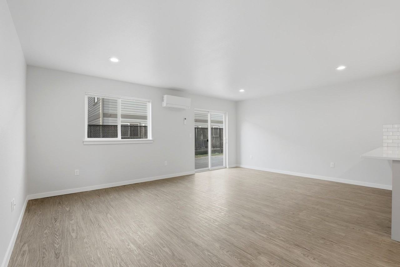 Apple Valley Town Homes - Photo 6 of 50