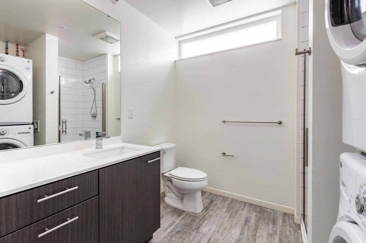 1319 NE 65th St - Photo 2 of 13