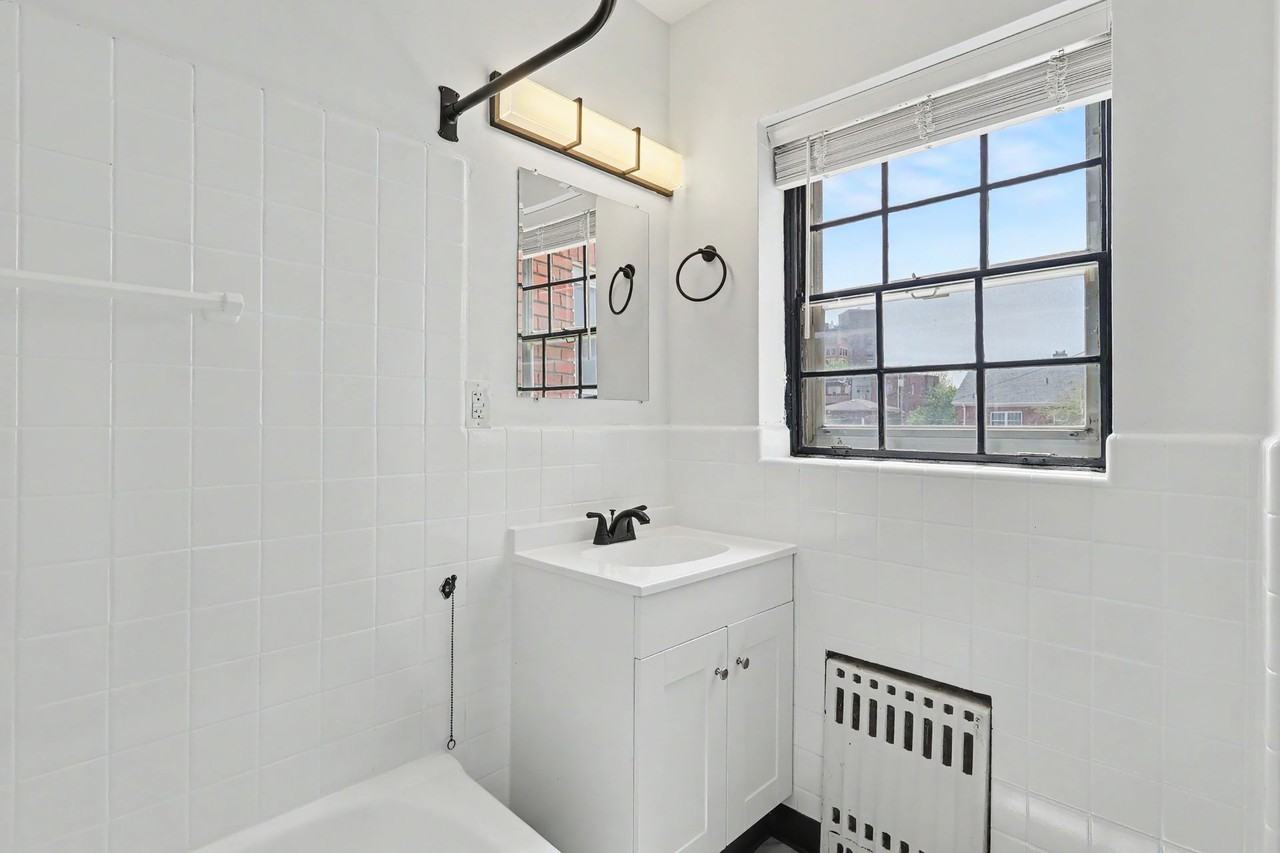 Windsor Terrace Apartments | Comfortable Living in the Heart of Ingersoll - Photo 7 of 45