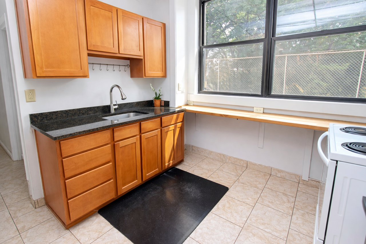 4720 CENTRE AVENUEAPT 1-E #1E - Photo 3 of 12