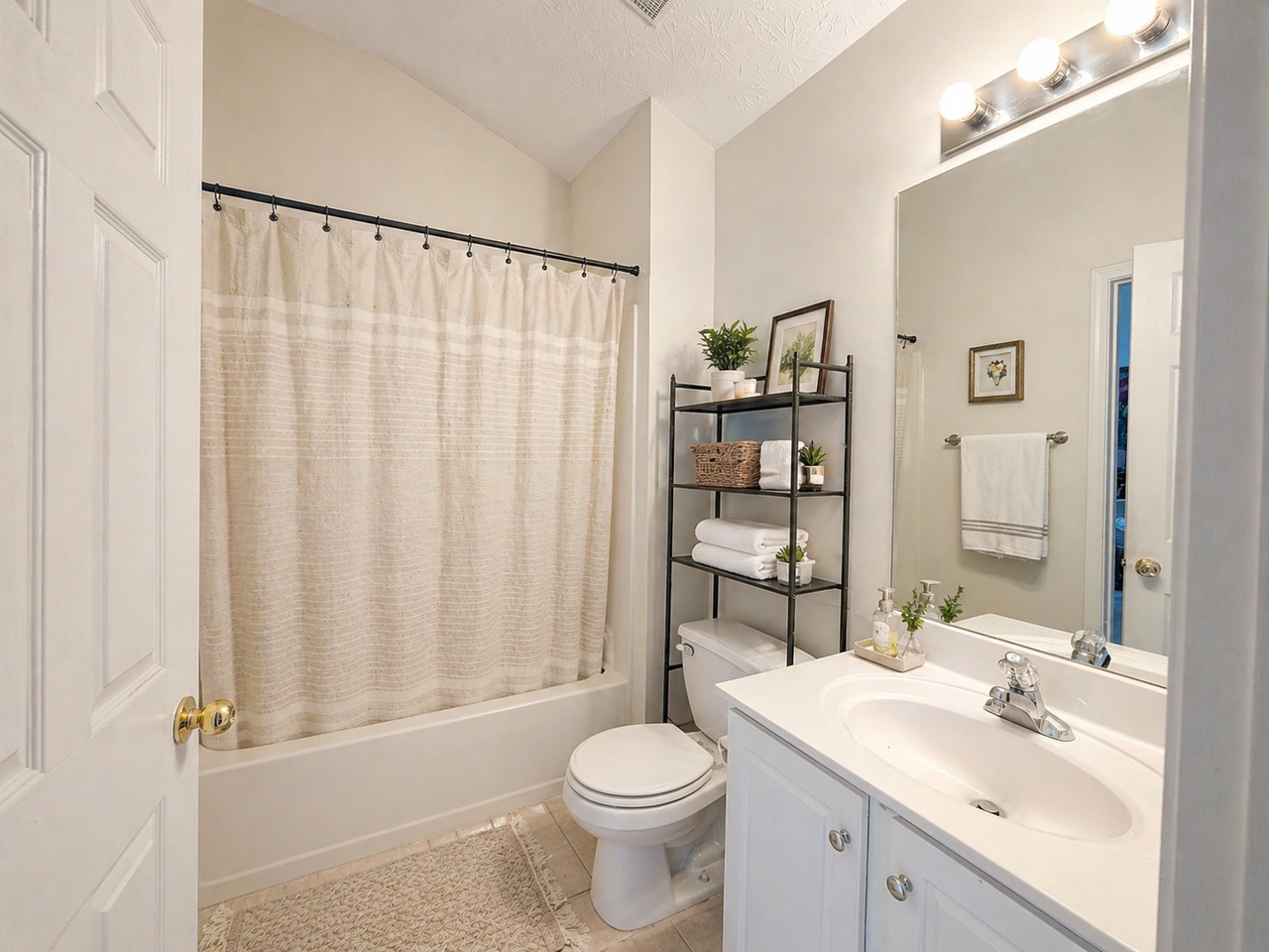 207 Wiltshire Dr #1 - Photo 7 of 12