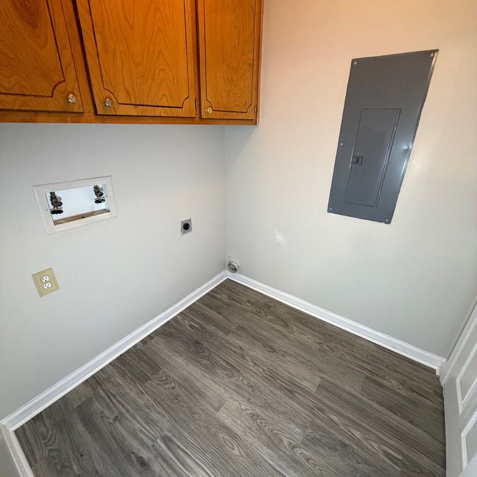 2345 Vineyard Drive - E5Unit E5 #E5 - Photo 6 of 26