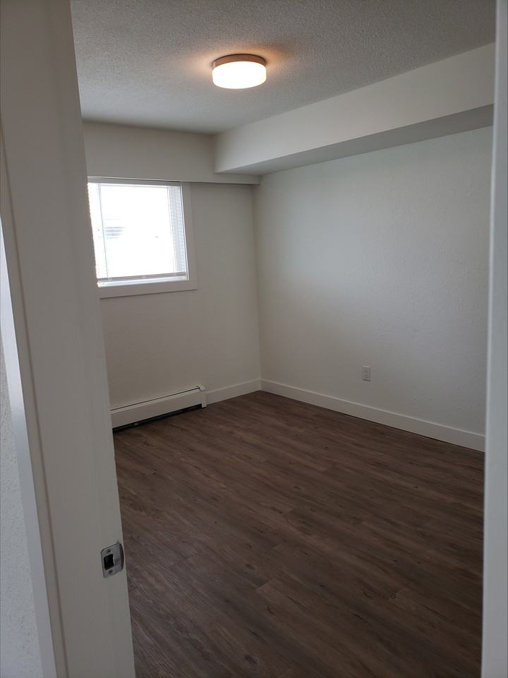 2626 Cook Stunit 304 #304 - Photo 5 of 8