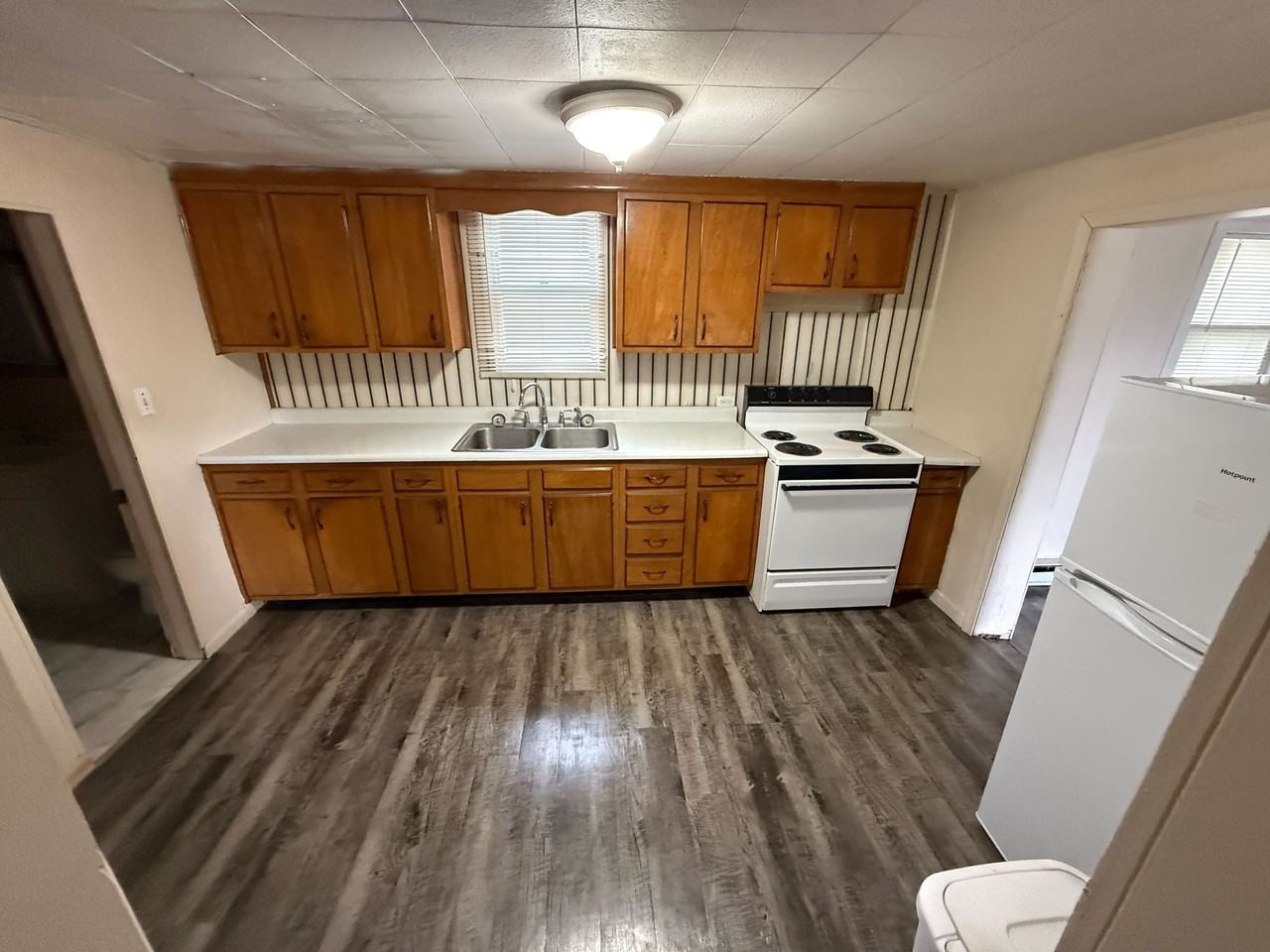 710 S Main St #2 - Photo 2 of 6