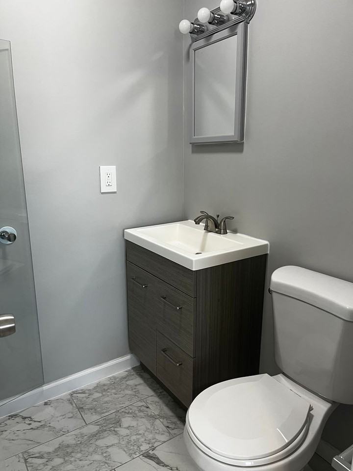 Davis Apartments - Photo 6 of 20