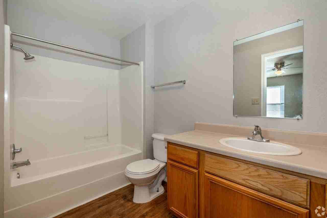 Park Ridge Apartments - Photo 4 of 50