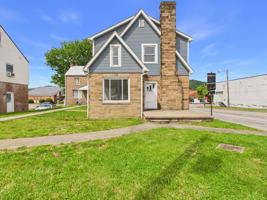 featured image of 1036 3rd St #1