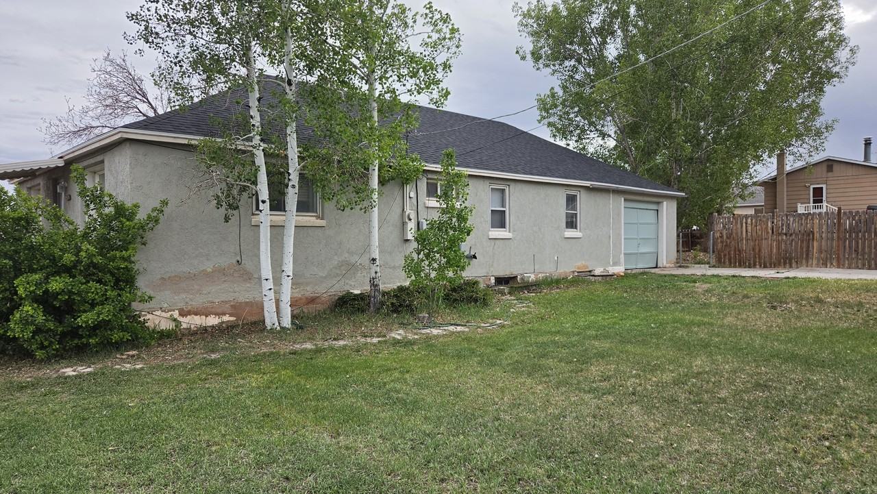 208 S 400 W #1 - Photo 2 of 11