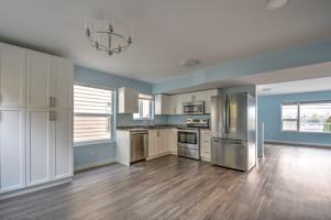 featured image of 5009A 27 Ave #UPPER
