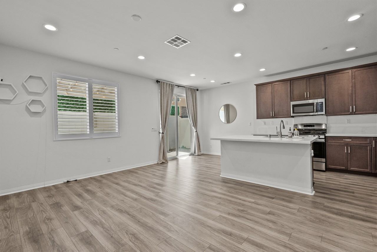 14610 W Isla Vista Dr #1 - Photo 3 of 43