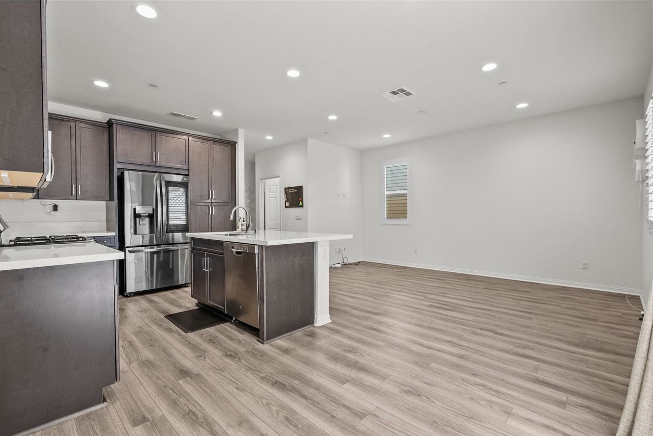 14610 W Isla Vista Dr #1 - Photo 5 of 43