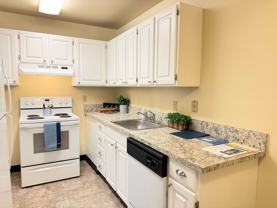 2 Bedroom Townhouse in Milwaukie - Photo 1 of 1