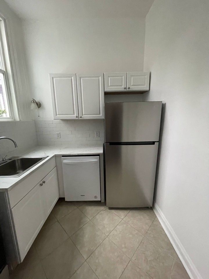 3222 Prytania St #C - Photo 2 of 13