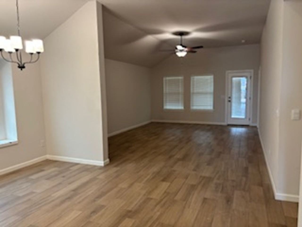 8508 Nw 75th St - Photo 2 of 13