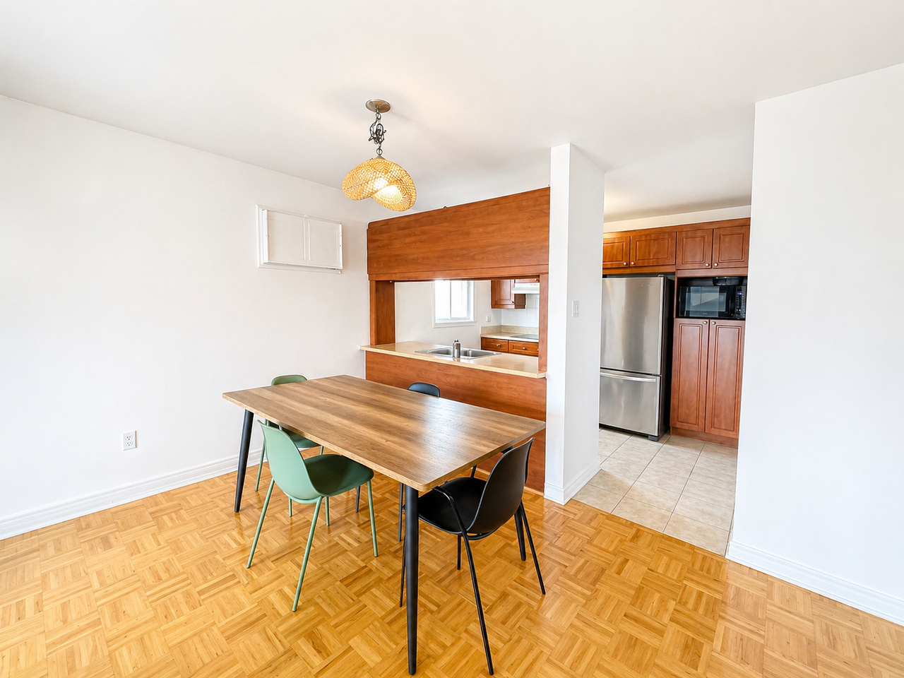 4270 Boulevard des Sources #305 - Photo 2 of 11