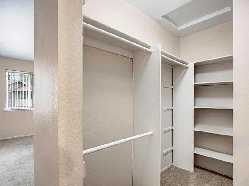 8007 Sunrise Blvd - Photo 6 of 20