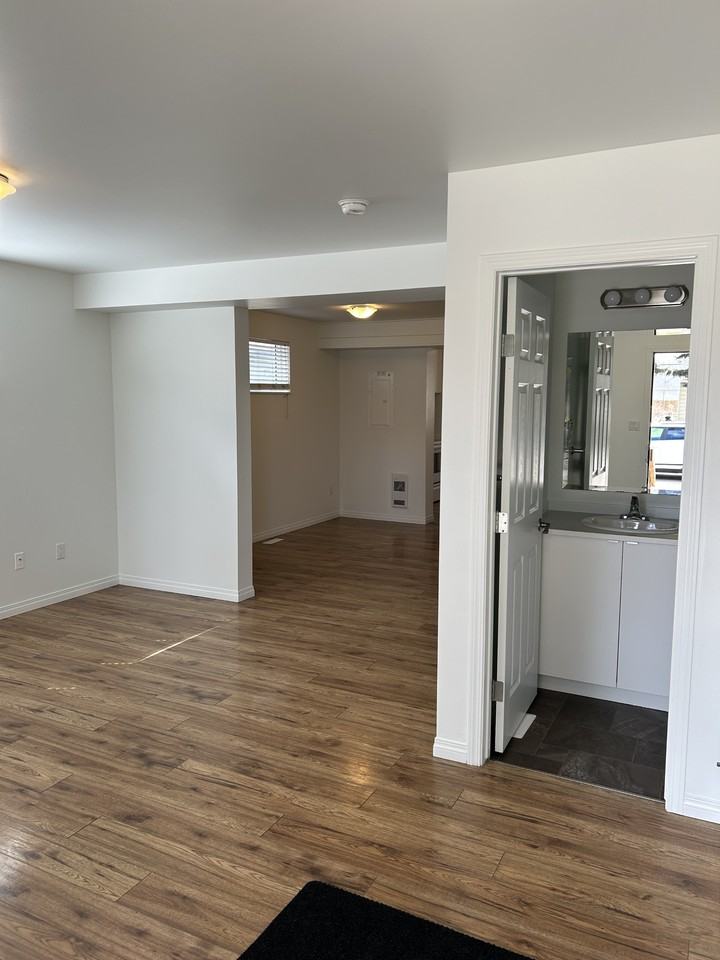 12228 60 Street NW - 12228 Main #12228MAIN - Photo 4 of 37