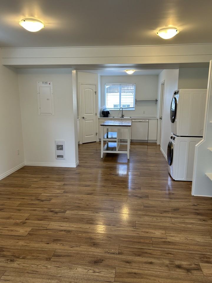 12228 60 Street NW - 12228 Main #12228MAIN - Photo 5 of 37