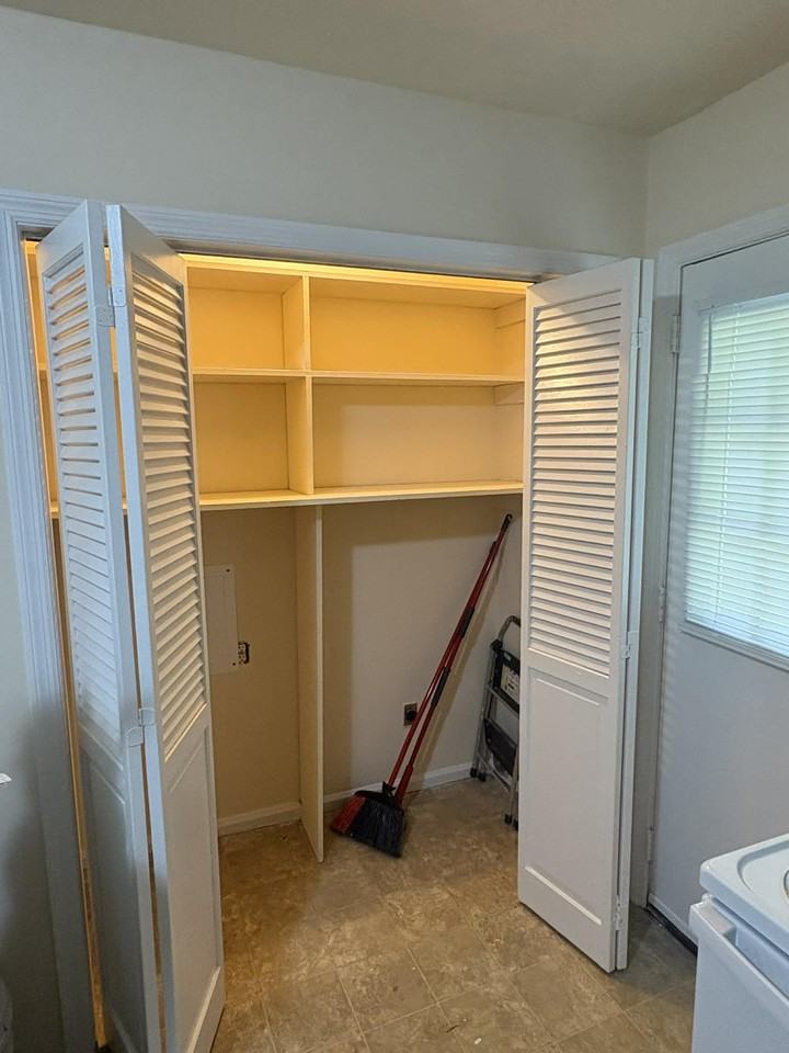 1721 Oshea St #B - Photo 5 of 24