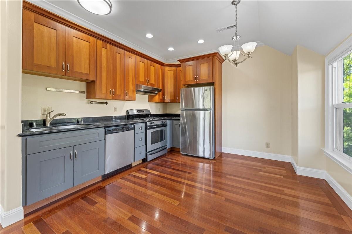 2115 Ashby Ave #2117 - Photo 7 of 23
