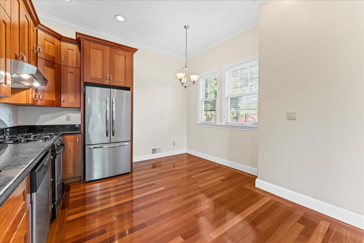 2117 Ashby Ave #2119 - Photo 6 of 22
