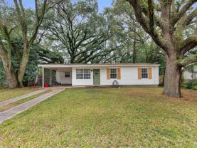902 Lucerne Ave #1 - Photo 1 of 1