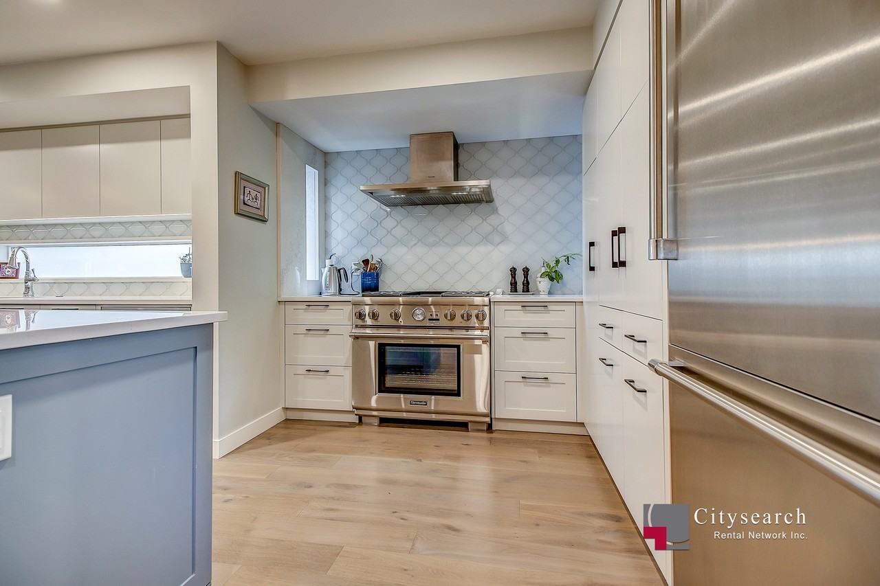 127 38a Ave Sw - Photo 6 of 28