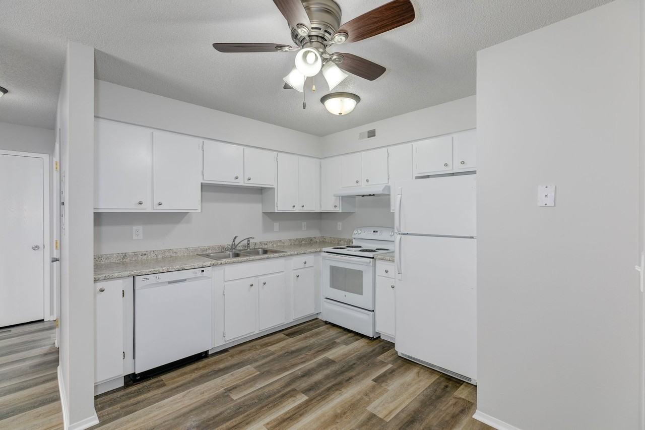 Fish Creek Apartments in Norwalk, IA! - Photo 3 of 33