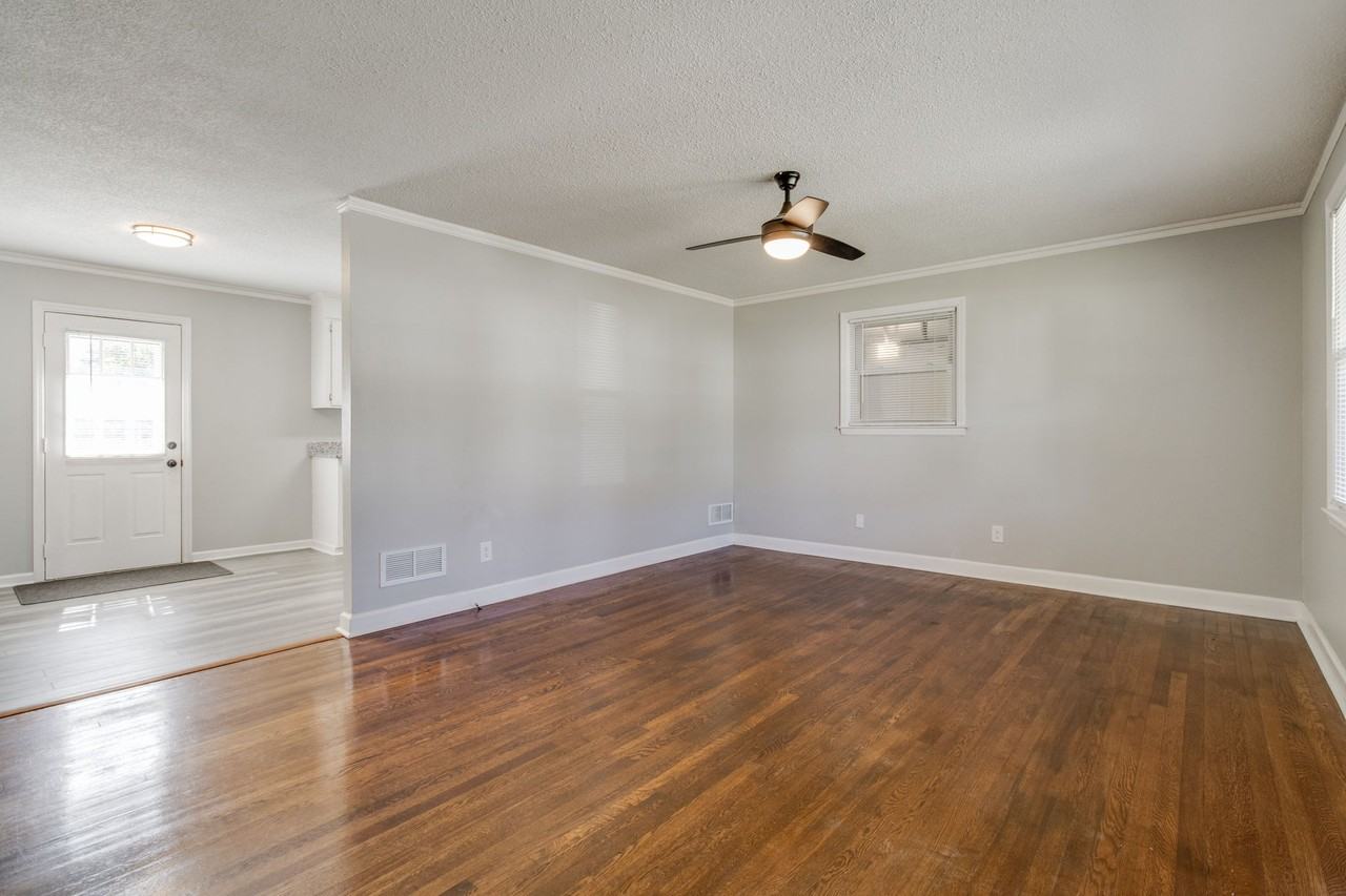 7712 Burdell Dr #1 - Photo 4 of 38