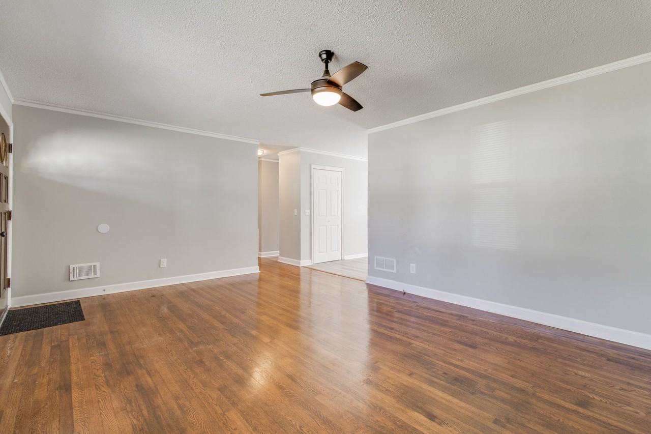 7712 Burdell Dr #1 - Photo 5 of 38